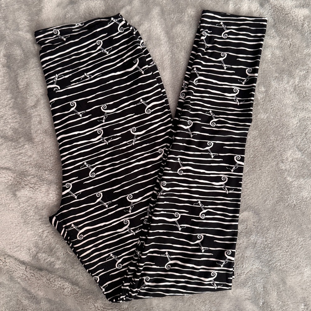 RARE HTF Lularoe nightmare before Christmas NBC leggings Halloween one size OS